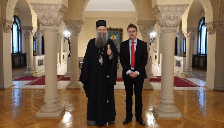 Ο Πατριάρχης Πορφύριος με τον νέο πρέσβη. Φωτογραφία: Ορθοδόξου Εκκλησία της Σερβίας