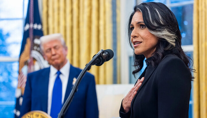 Ορκωμοσία της Tulsi Gabbard. Φωτογραφία: Jim Lo Scalzo/EPA/Bloomberg