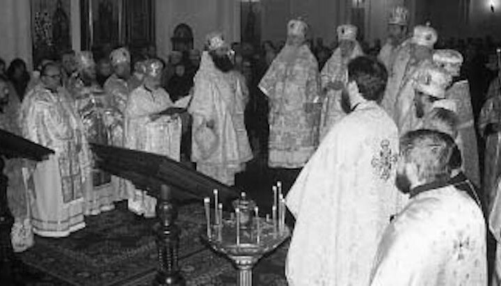 Díkůvzdání k 50. výročí autokefality naší církve dne 8. 12. 2001. Zdroj: Hlas pravoslaví