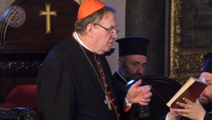 Katolický kardinál četl Vyznání víry během pravoslavné liturgie