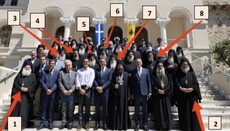Mniši z Athosu odsuzují návštěvu premiéra Mitsotakise na Svaté hoře