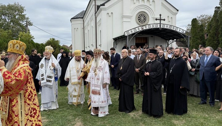 Biskup Jovan věnoval michalovské katedrále část ostatků sv. novomučedníků