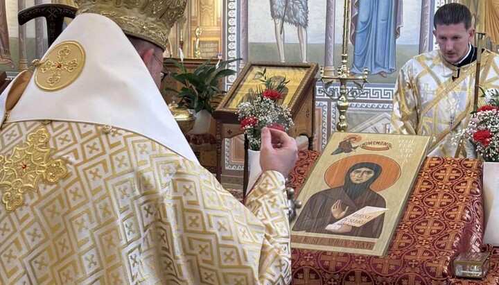 Vladyka Juraj a ikona novodobé mučednice Stefanidy Skadarské a Bitolské. Zdroj: FB MKPE