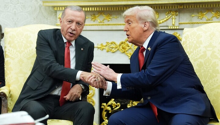 Trump a Erdoğan projednali možnost otevření teologické školy na Chalki