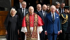 Po 500 letech: Britský král a papež se modlili spolu