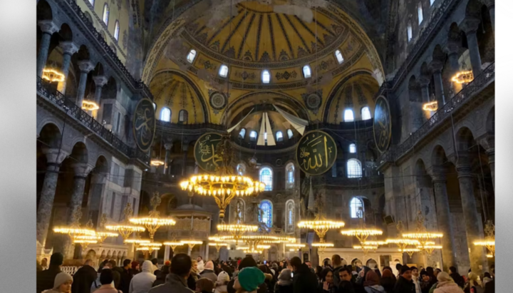 Interiér chrámu Hagia Sofia. Foto: DR