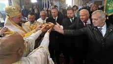 Slavnostní posvěcení kříže pro novou zvonici katedrály sv. Cyrila a Metoda