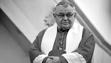 Poslední rozloučení s kardinálem Dominikem Dukou