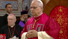 Papež se pomodlil s pravoslavnými a chystá se k modlitbě s patriarchou