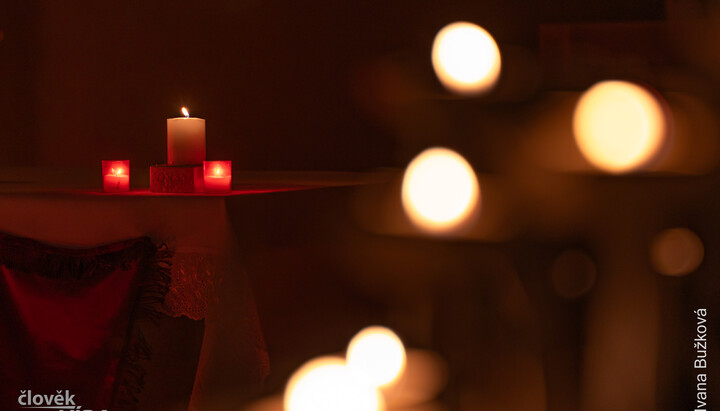 Foto: Člověk a víra