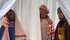 V Bruselu vyvolal pobouření „univerzální“ betlém bez obličejů