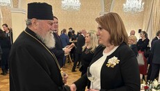 Arcibiskup Michal se zúčastnil recepce ke Dni Rumunska