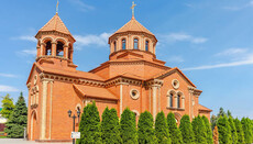 Polovina arménských arcibiskupů byla uvězněna, kvůli sporum s premiérem 