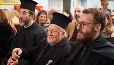 Ekumenický patriarcha Bartoloměj na vánoční slavnosti dětí Romiosyni