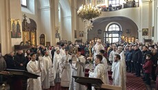  Narození Krista v pražské katedrále podle nového kalendáře