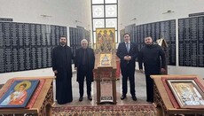 Srbský ministr informací navštívil svatyně ve Východním Sarajevu