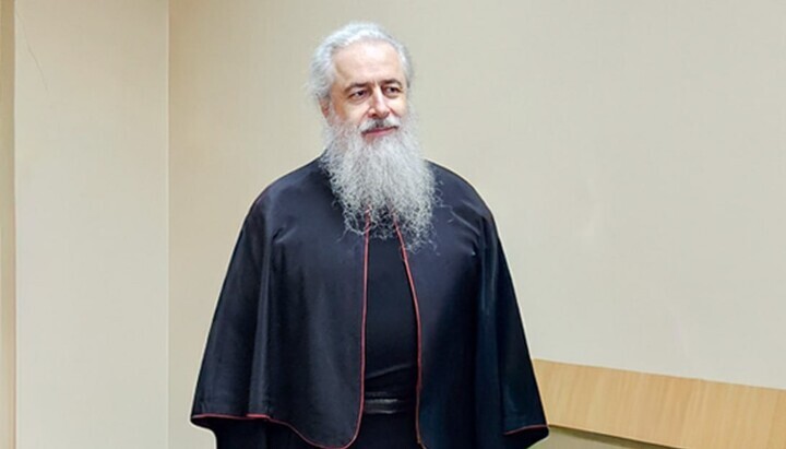 Osvobození metropolity Arsenije je výsledkem tlaku USA, píší řecká média