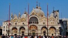 Relikvie, ikony a posvátné obrazy v životě Církve