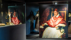 Fragmenty paměti: Svatovítský poklad a moderní umění na Pražském hradě