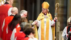 Sarah Mullallyová se stala první arcibiskupkou z Canterbury