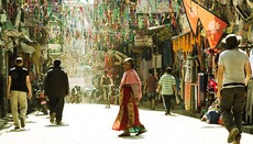 Hinduistický dav v Nepálu napadl tři křesťany