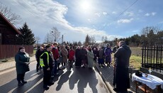 Poutníci v Polsku zdolali sníh i déšť: Došli z Gródku do supraselské lávry