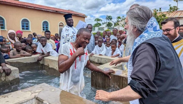Hromadné křty v Tanzanii: desítky katechumenů vstoupily do Pravoslavné církve 