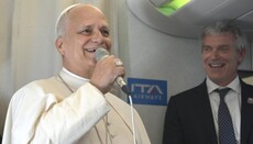 Papež se vyjádřil k rozhodnutí německého kardinála o „požehnání gay párům“