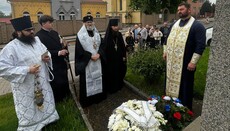 Arcibiskup Michal sloužil panychidu za oběti světových válek 