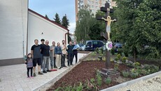 Veriaci v Košiciach skrášlili okolie katedrálneho chrámu