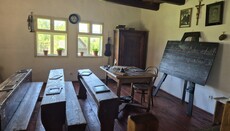 Prešovskí pravoslávni bohoslovci vymenili prednášky za hrad a skanzen