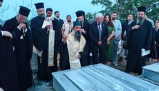 Patriarcha Daniel sloužil panichidu u hrobu rodiny ekumenického patriarchy