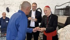 Kardinál Zuppi zahájil další mírovou misi na Ukrajině