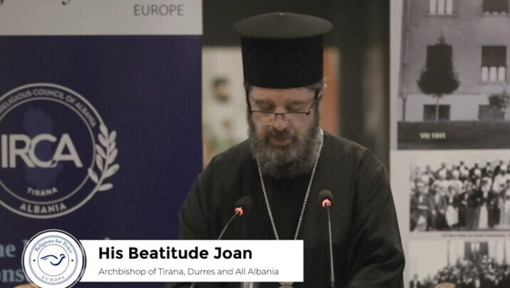 Albánský arcibiskup Jan vystoupil na mezináboženském fóru v Tiraně