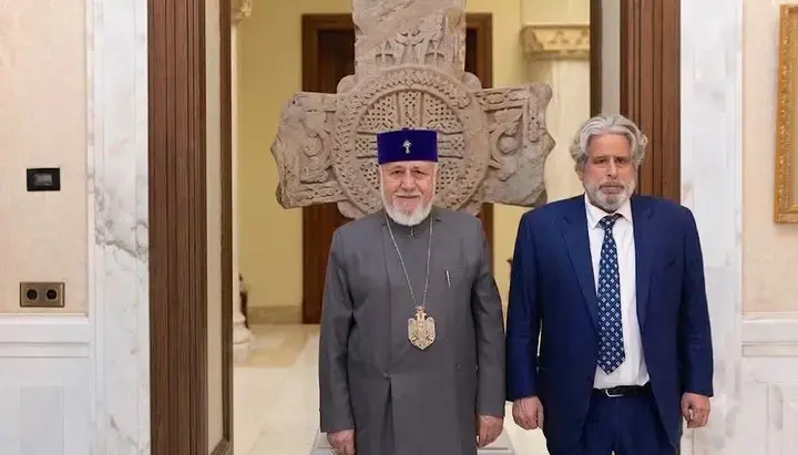 Právník označil soud s arménským katolikosem za morální katastrofu