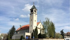 Pražský katolický kněz čelí podezření ze zneužívání