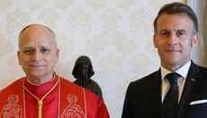 Macron pozval lídry EU na projev papeže v Metách