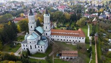 Útok nožem v polském klášteře si vyžádal oběti