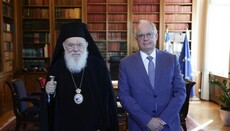 Řecký arcibiskup jednal s prezidentem o sociální pomoci a bydlení
