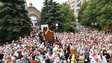 Тисячі паломників продовжують молитовну ходу у Всеукраїнському Хресному ході – 2016