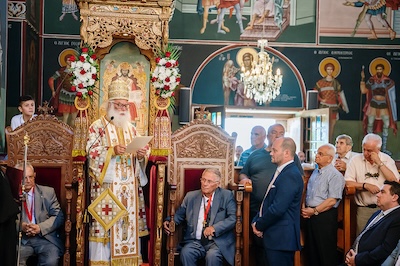 Proč alexandrijský patriarcha nosí tiáru jako římský papež? foto 2