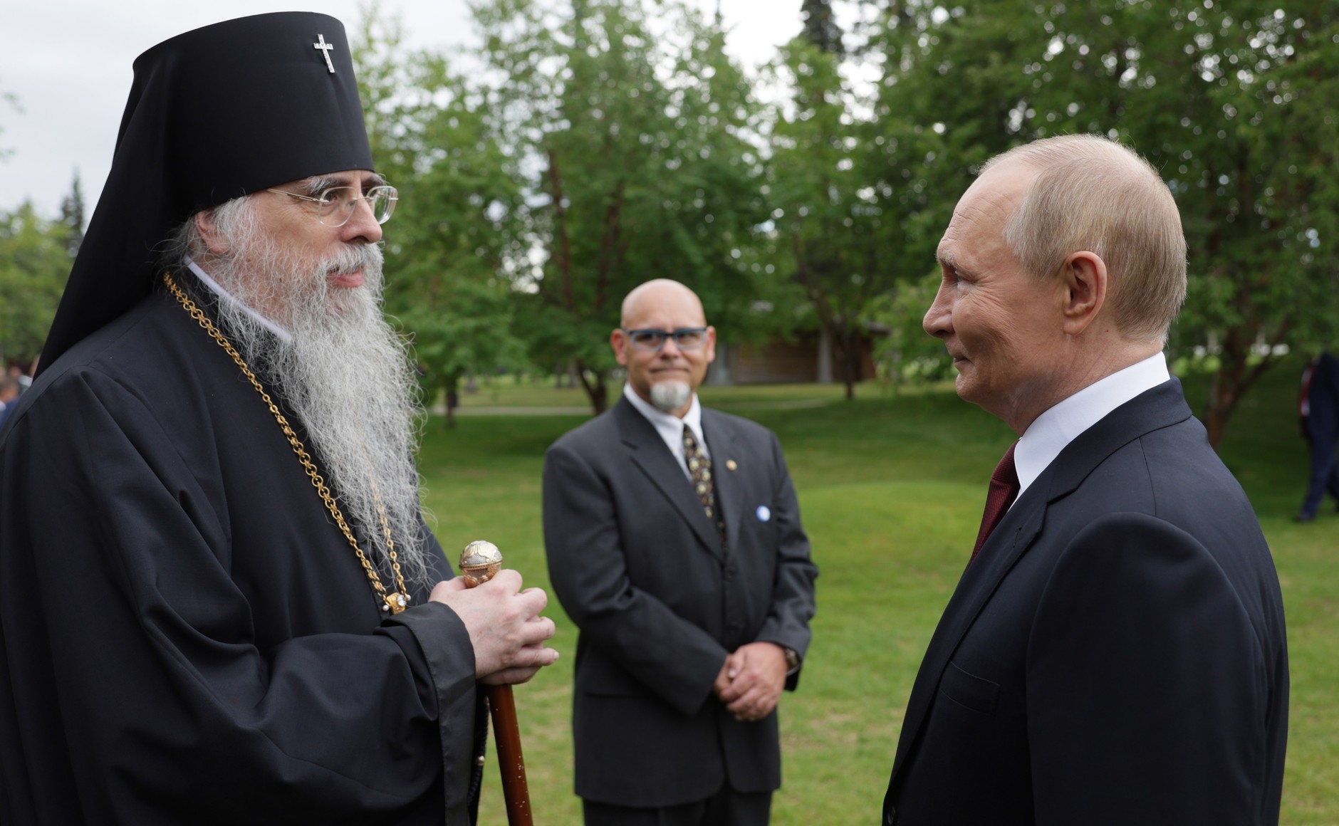 Setkáni s hierarchou Pravoslavné církve v Americe, arcibiskupem sitkanským a aljašským Alexejem. Zdroj: kremlin.ru