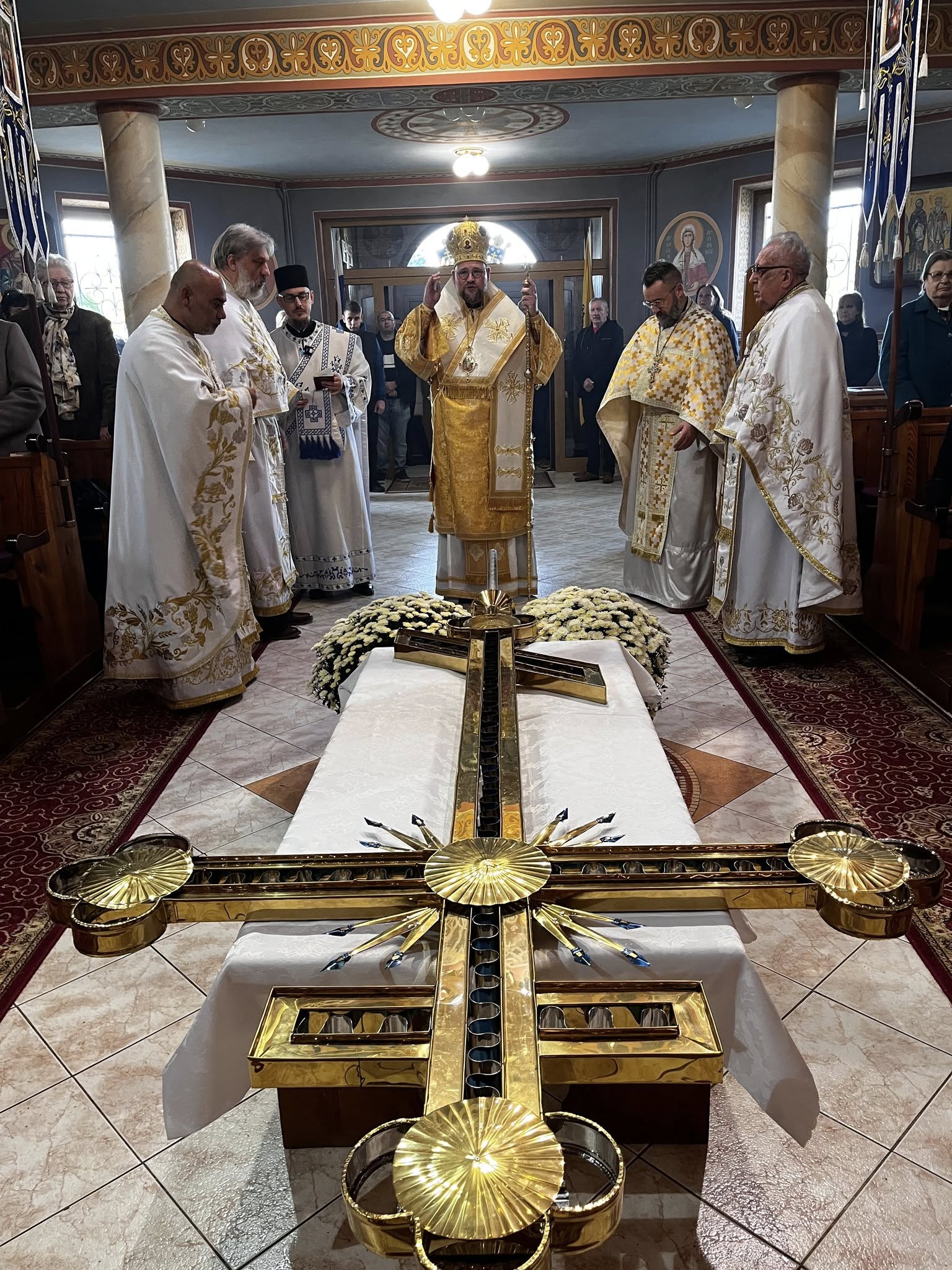 Slavnostní posvěcení kříže pro novou zvonici katedrály sv. Cyrila a Metoda фото 1